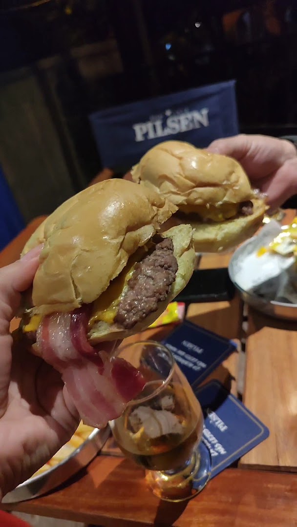 El Desembarco: appetizing photo of restaurant food