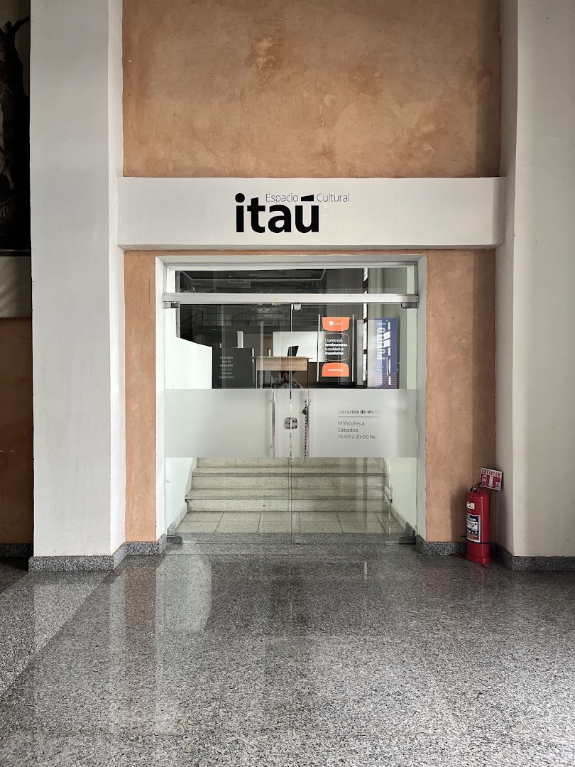 Espacio Cultural Itaú: clear entrance photo of venue