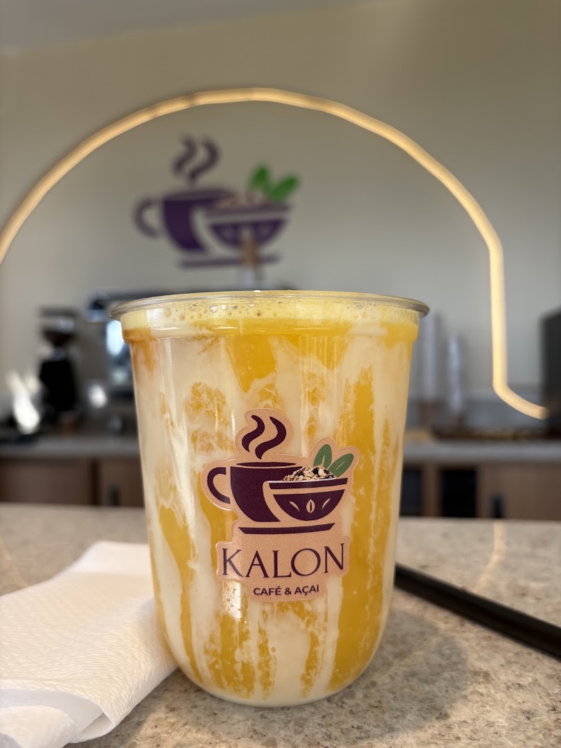 Kalon Café & Açaí: appetizing product photo with branding