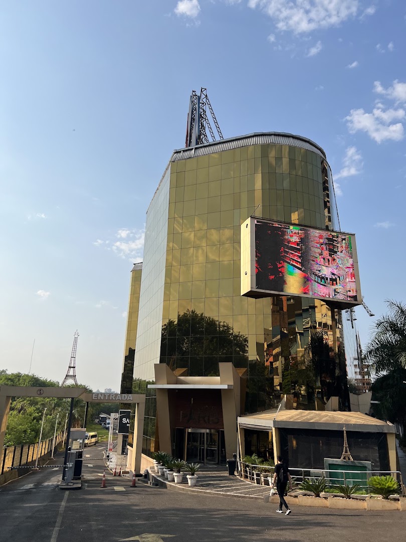 Shopping China: clear exterior shot of venue
