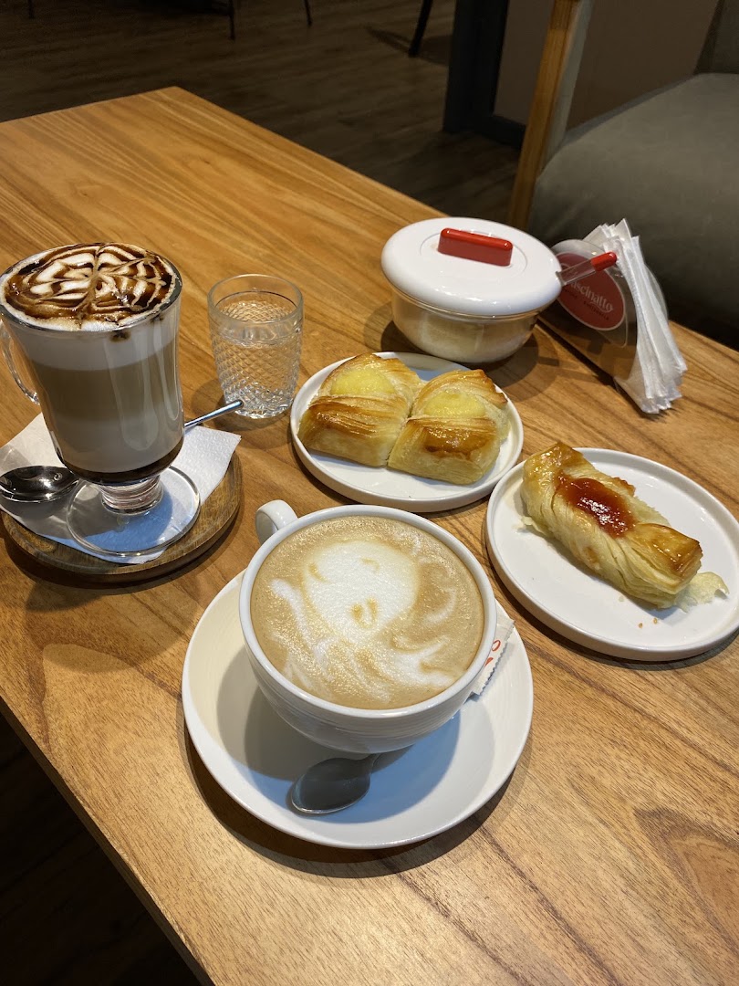 Fascinatto: appetizing photo of cafe items