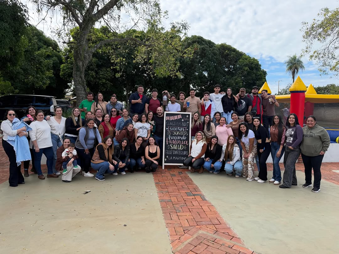 La Martina - Cocina & Café: team photo showing staff culture