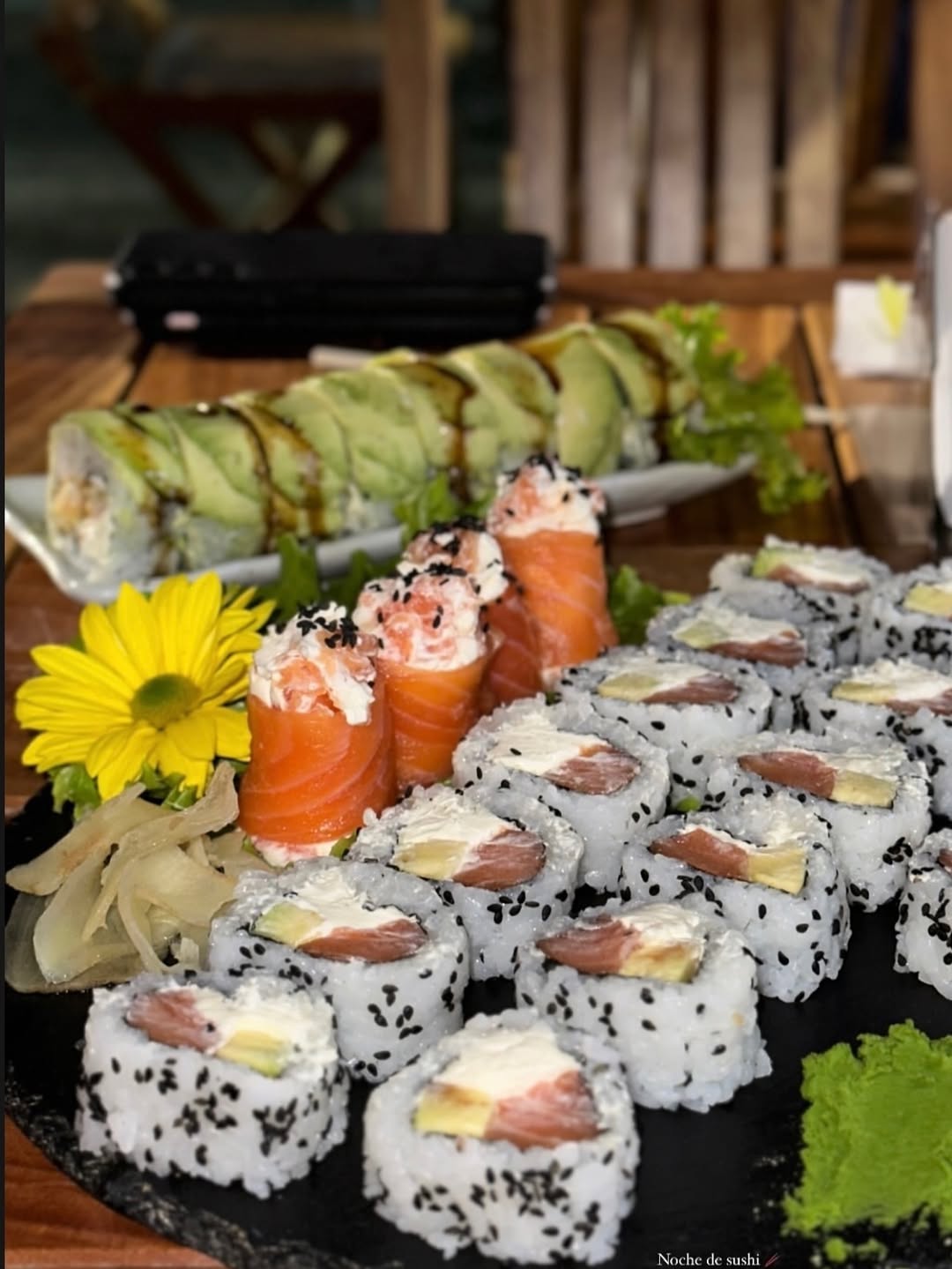 GROSS Sushi & Drinks Bar: appetizing, high-quality food photography