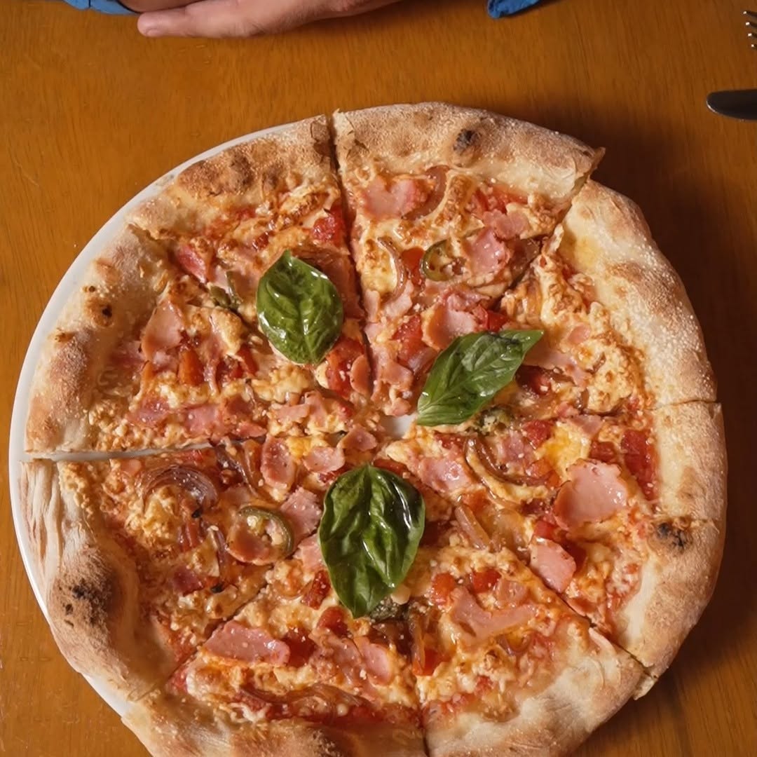 Madre Artesana Trattoria: appetizing photo of restaurant food