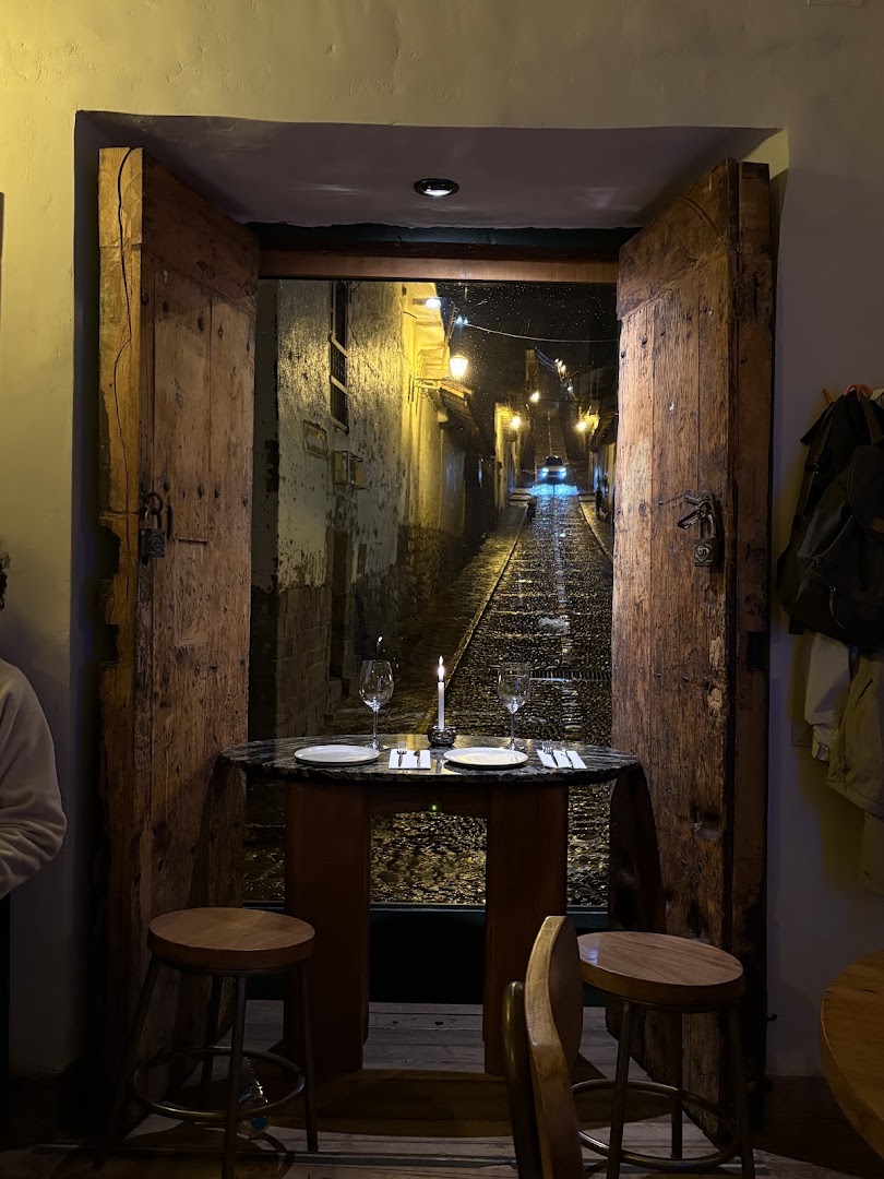 Loco Bistró: atmospheric and high quality photo