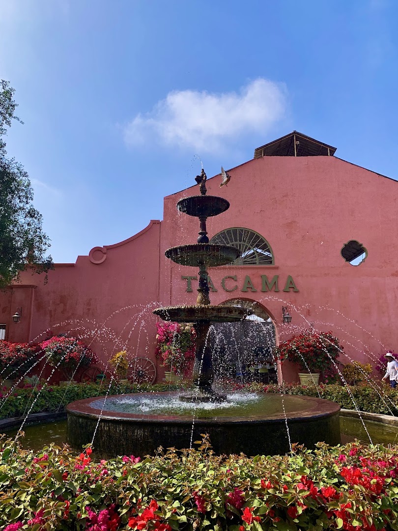 Tambo de Tacama: beautiful exterior shot of venue