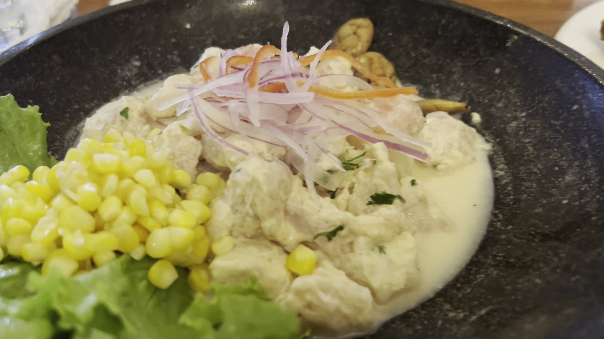Ikíitu: appetizing photo of restaurant dish