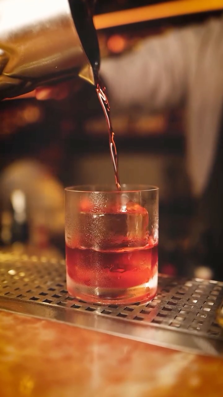 Paco Yonque: high quality professional drink shot