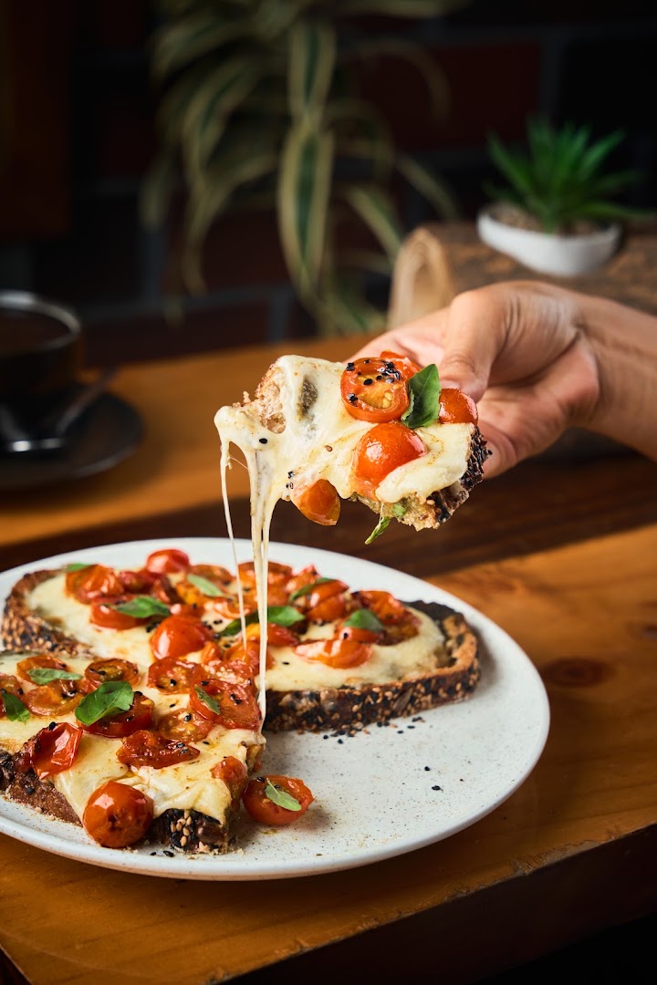 El Adriano Café Bar: high quality, appetizing food photo
