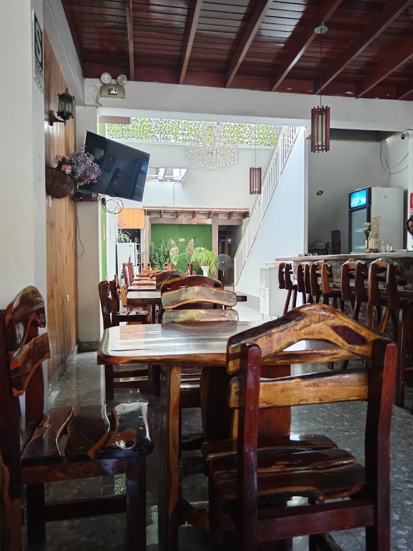 La Kasa Rustika: clear view of restaurant interior