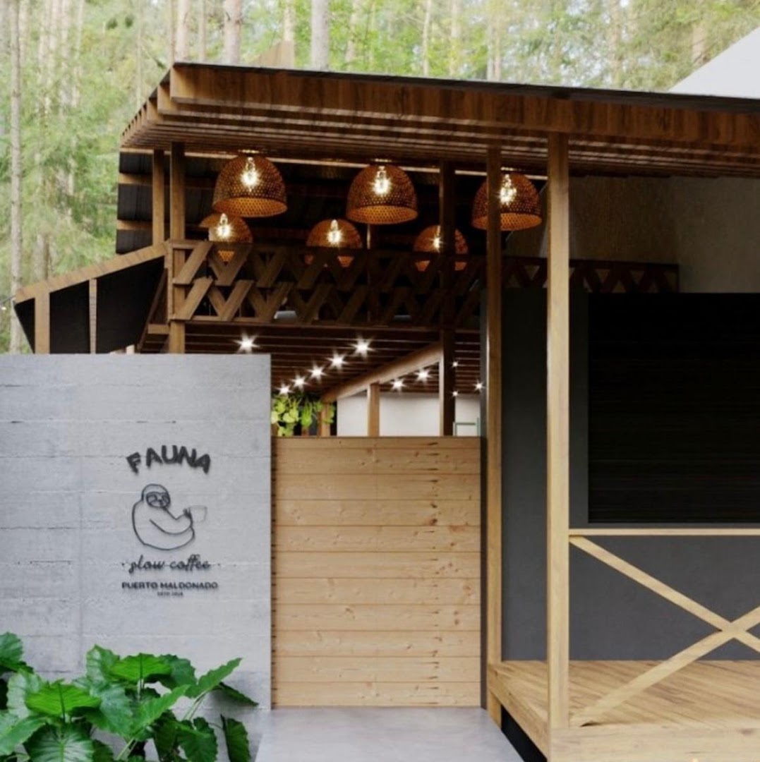 Fauna Slow Coffee: attractive exterior of the venue