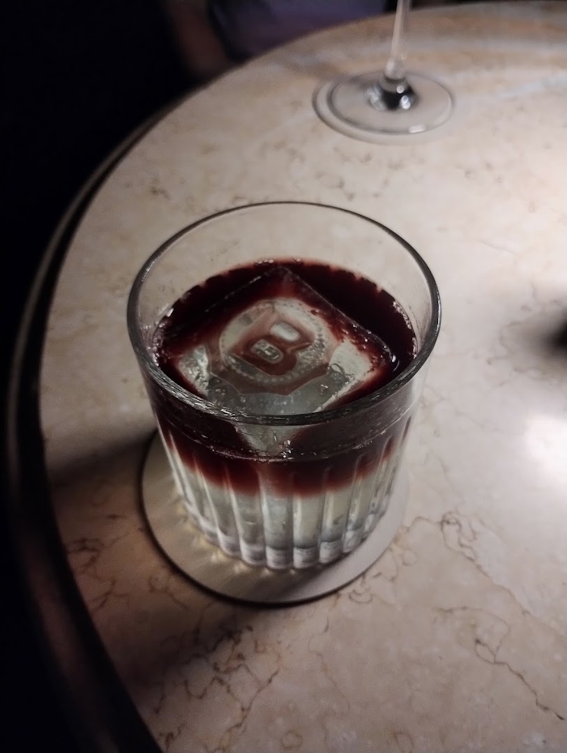 Boticario Bar: high quality cocktail presentation