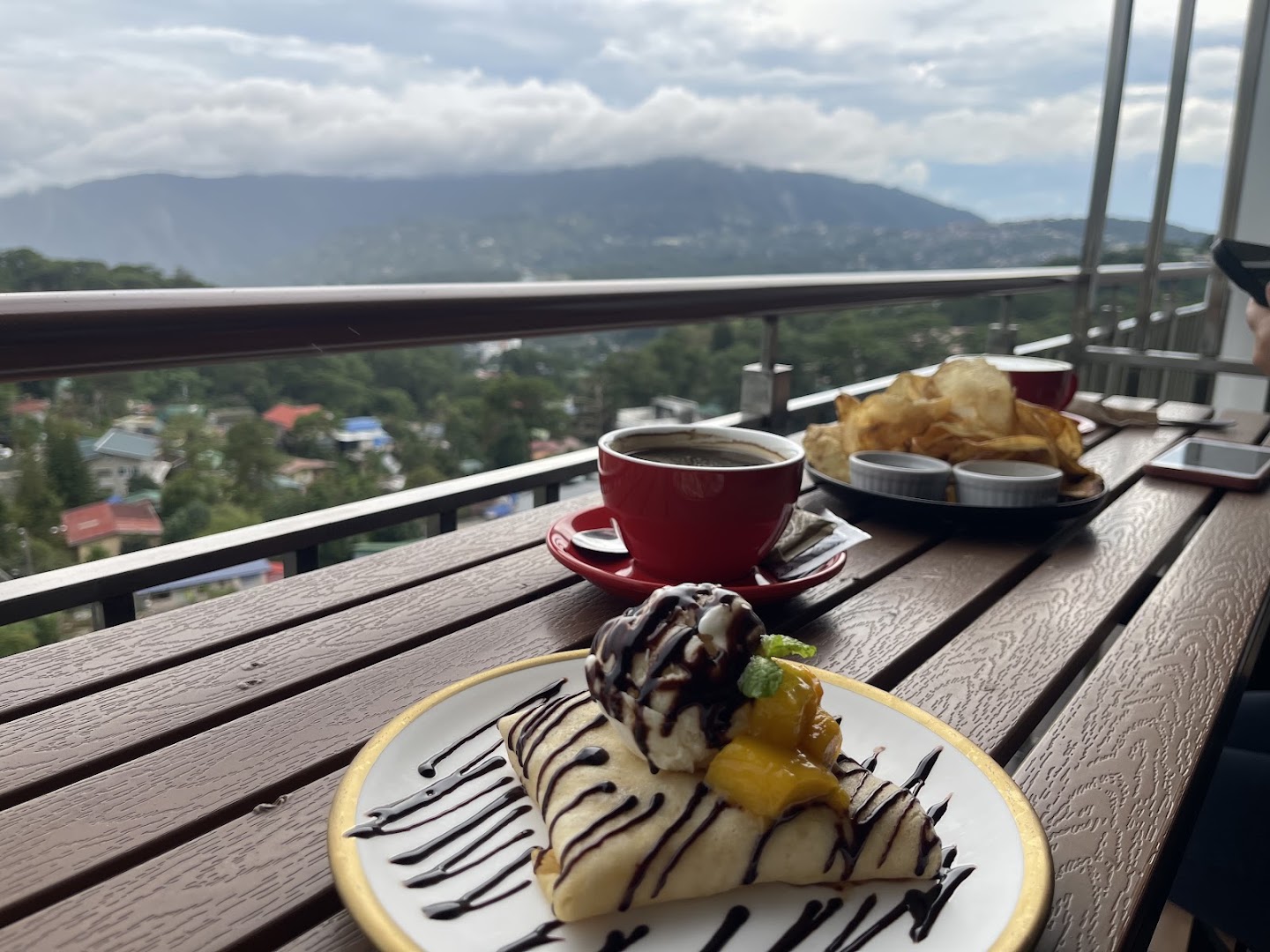 Alvea Cafe: appealing food and scenic view