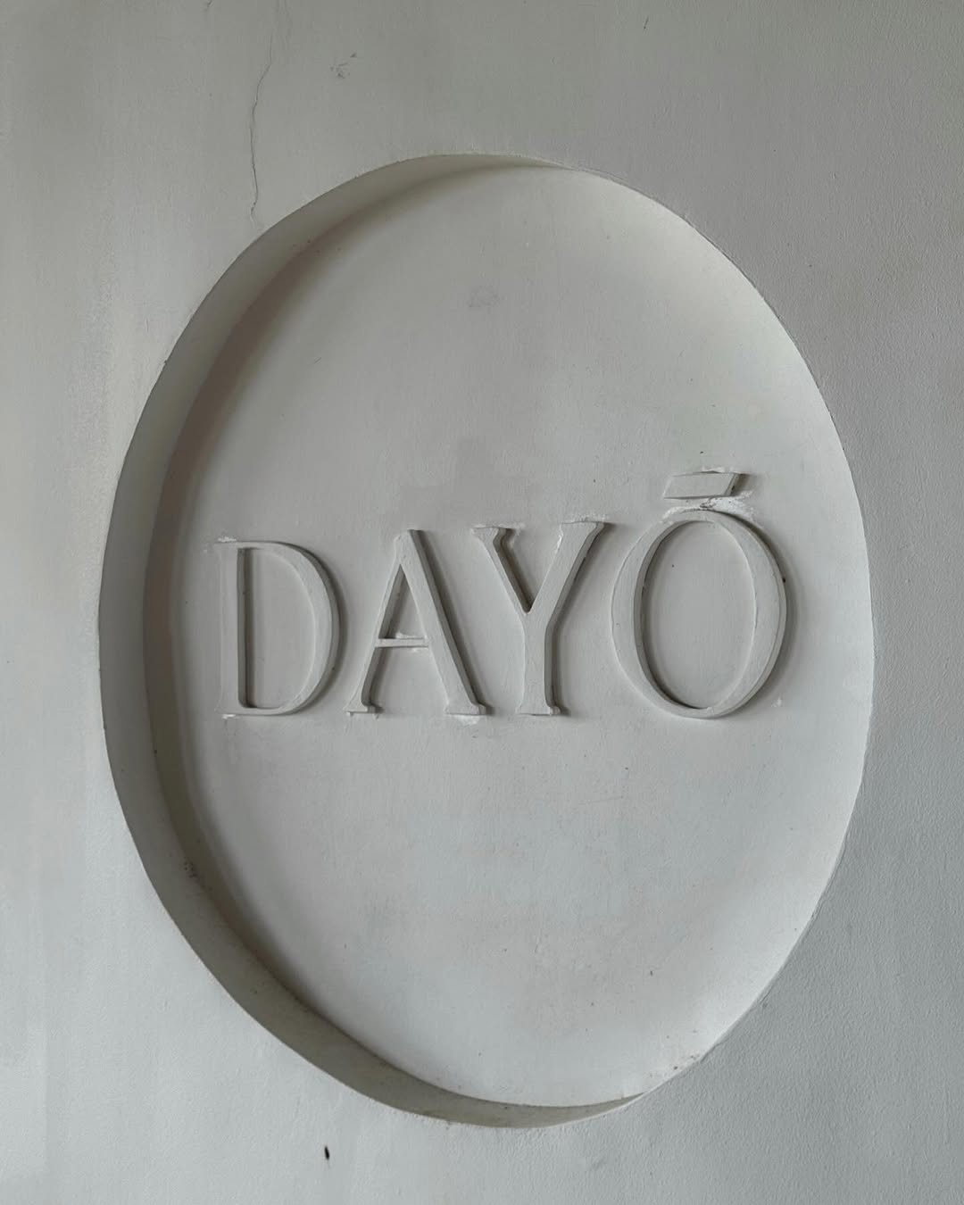 Dayo Cafe: clear signage of the venue