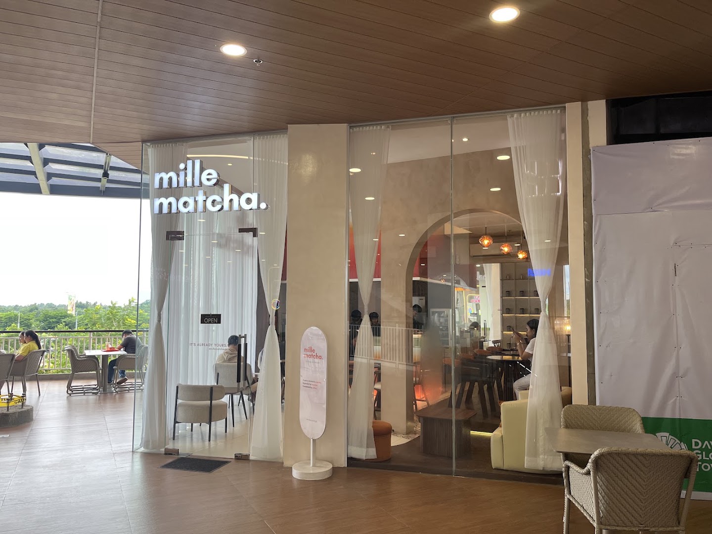 Mille Matcha: clear, inviting storefront photo