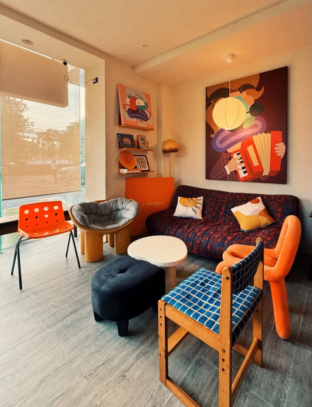 Ola by Siesta: attractive and inviting interior atmosphere