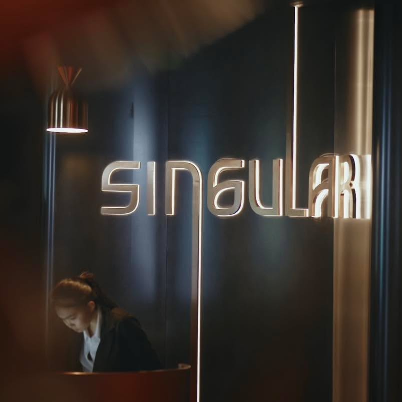 Singular: professional atmosphere and branding shot