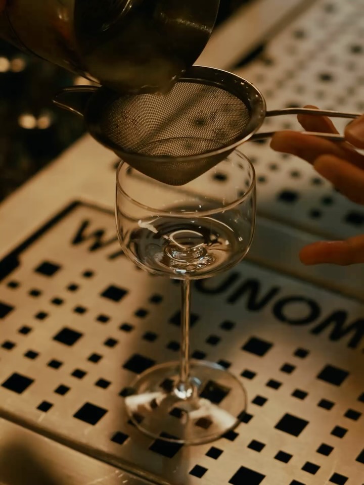 Wahunomi: high quality drink preparation shot