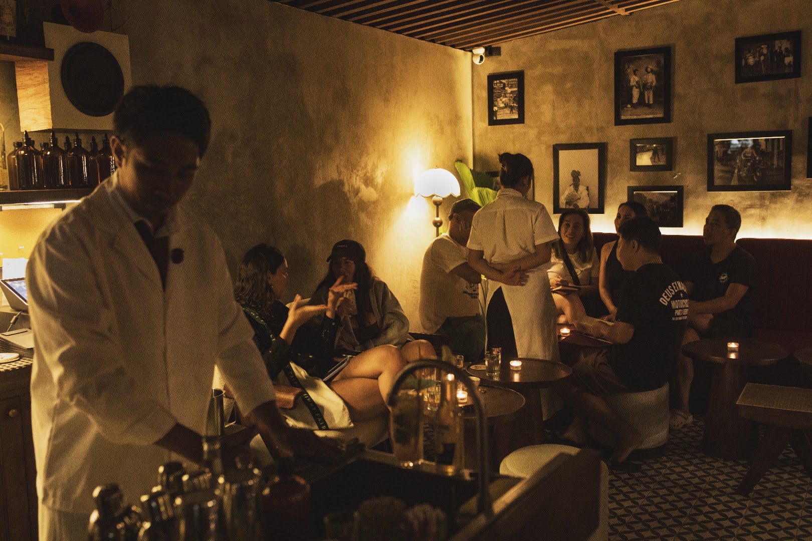 Bar Principal: atmospheric shot of bar interior
