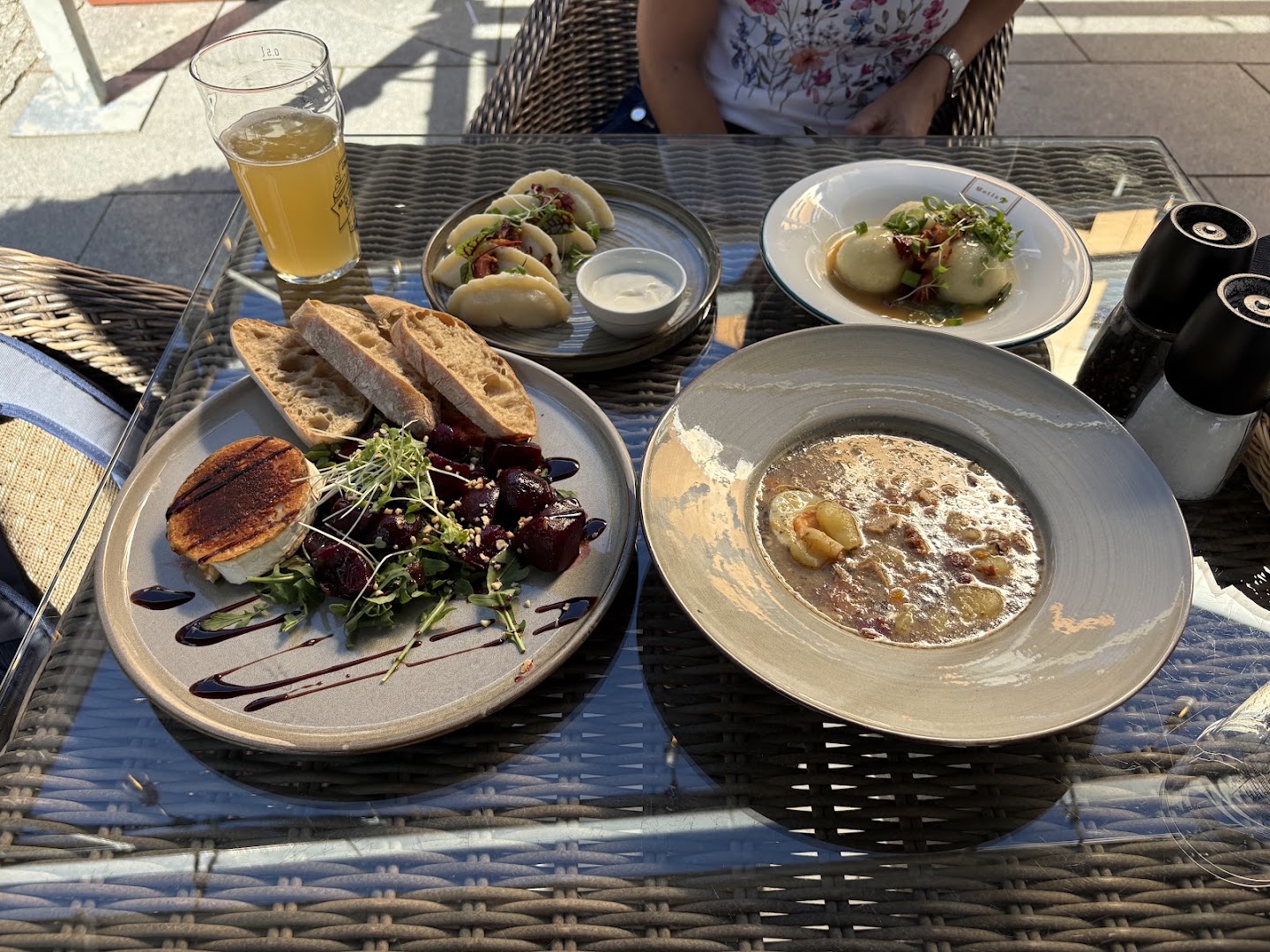 Motlava: appetizing food photography at the restaurant