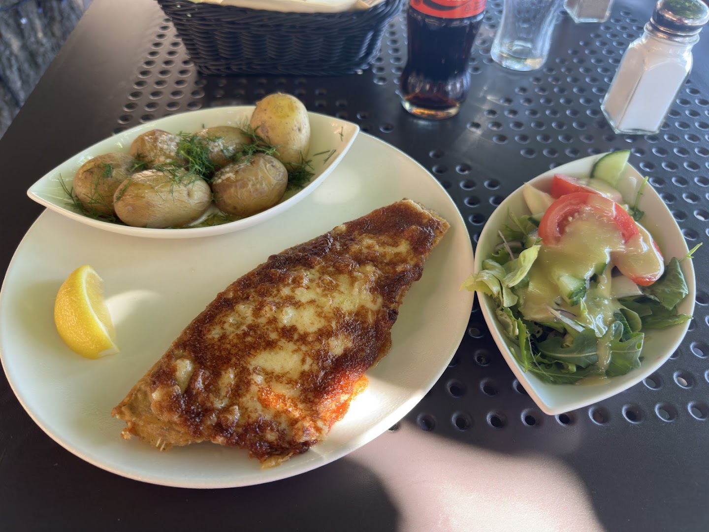 Rybka na Wartkiej: appetizing, clear photo of food