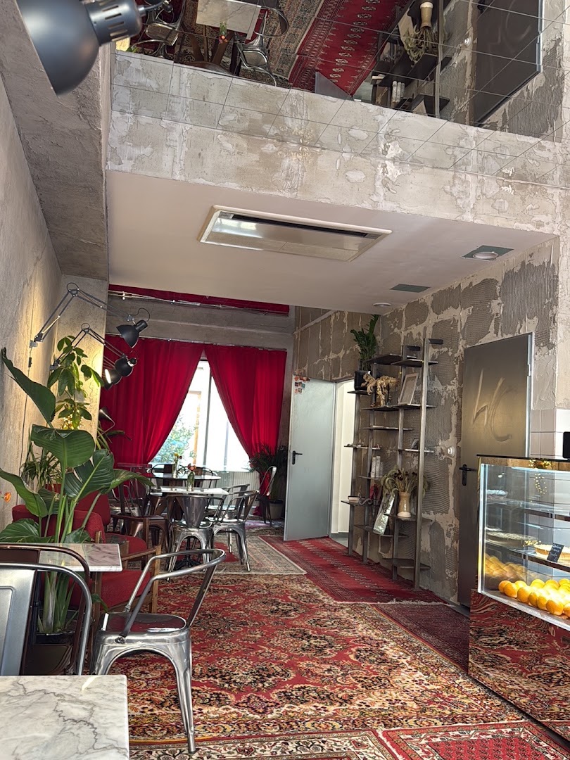 BRUK: attractive interior and atmosphere