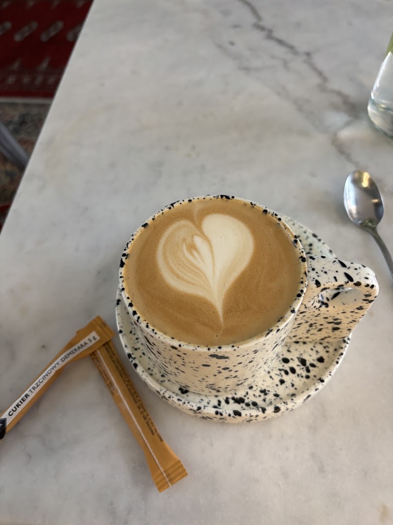 BRUK: appealing photo of coffee drink