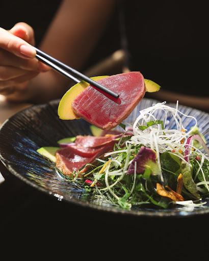 Hana Sushi: high quality, appetizing food photography