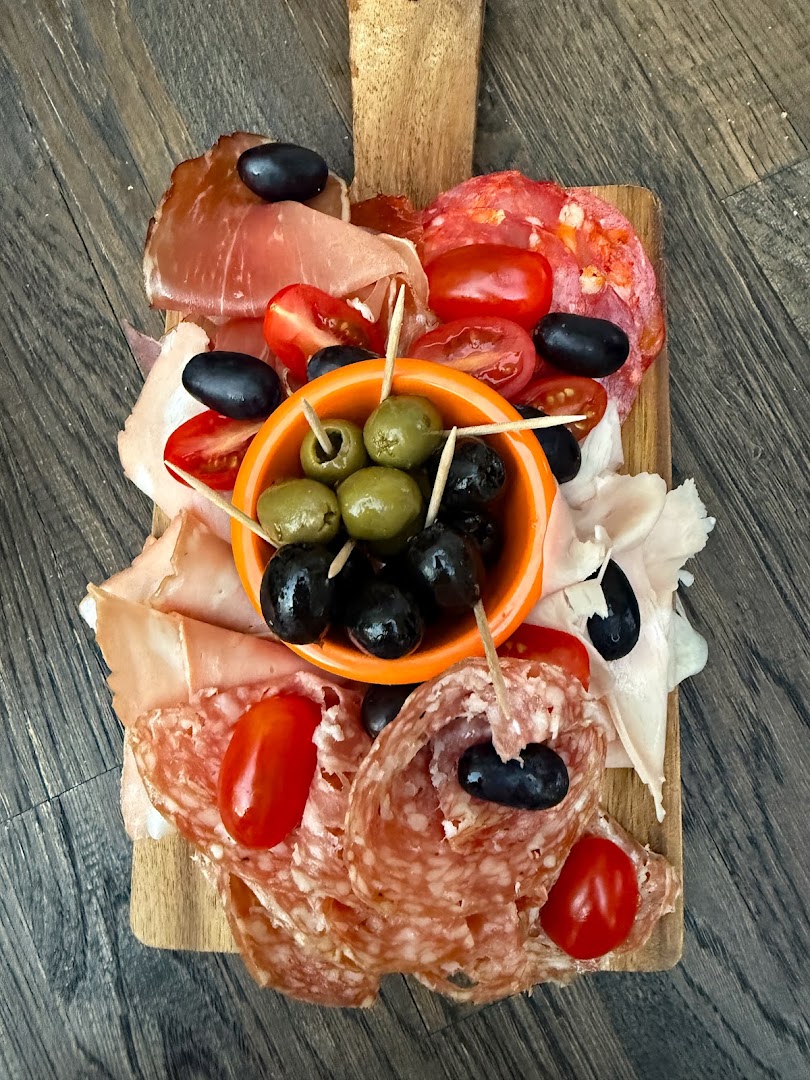 Bueno Cafe & Spritz: appetizing food presentation