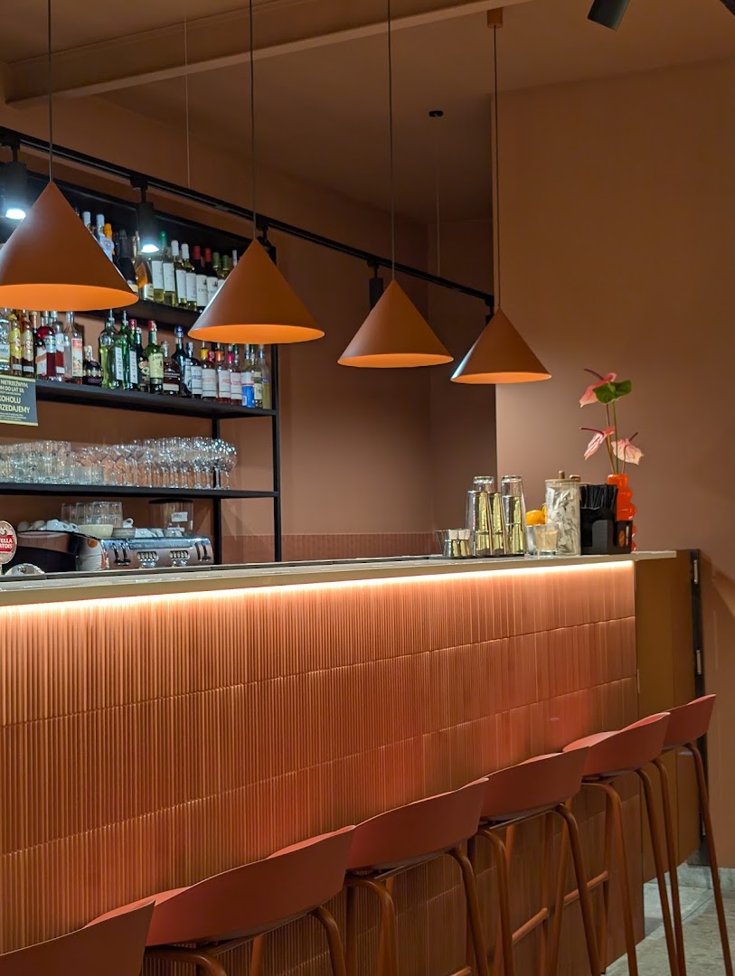 Bueno Cafe & Spritz: professional, inviting bar interior shot