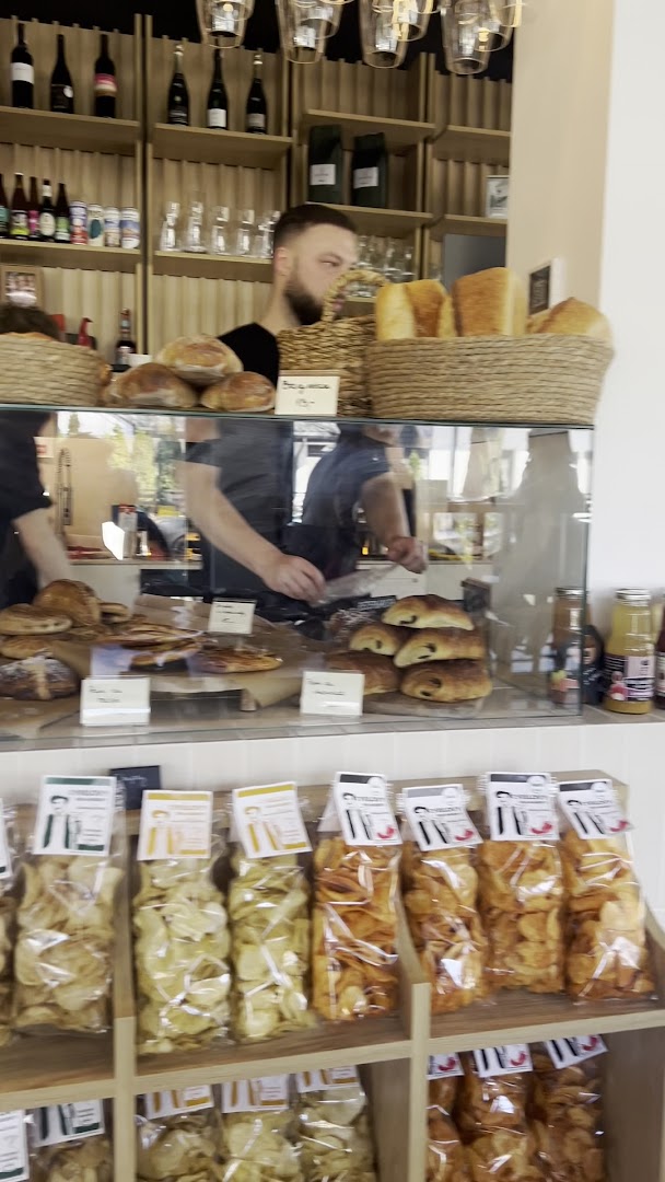 Buvette: inviting atmosphere and products