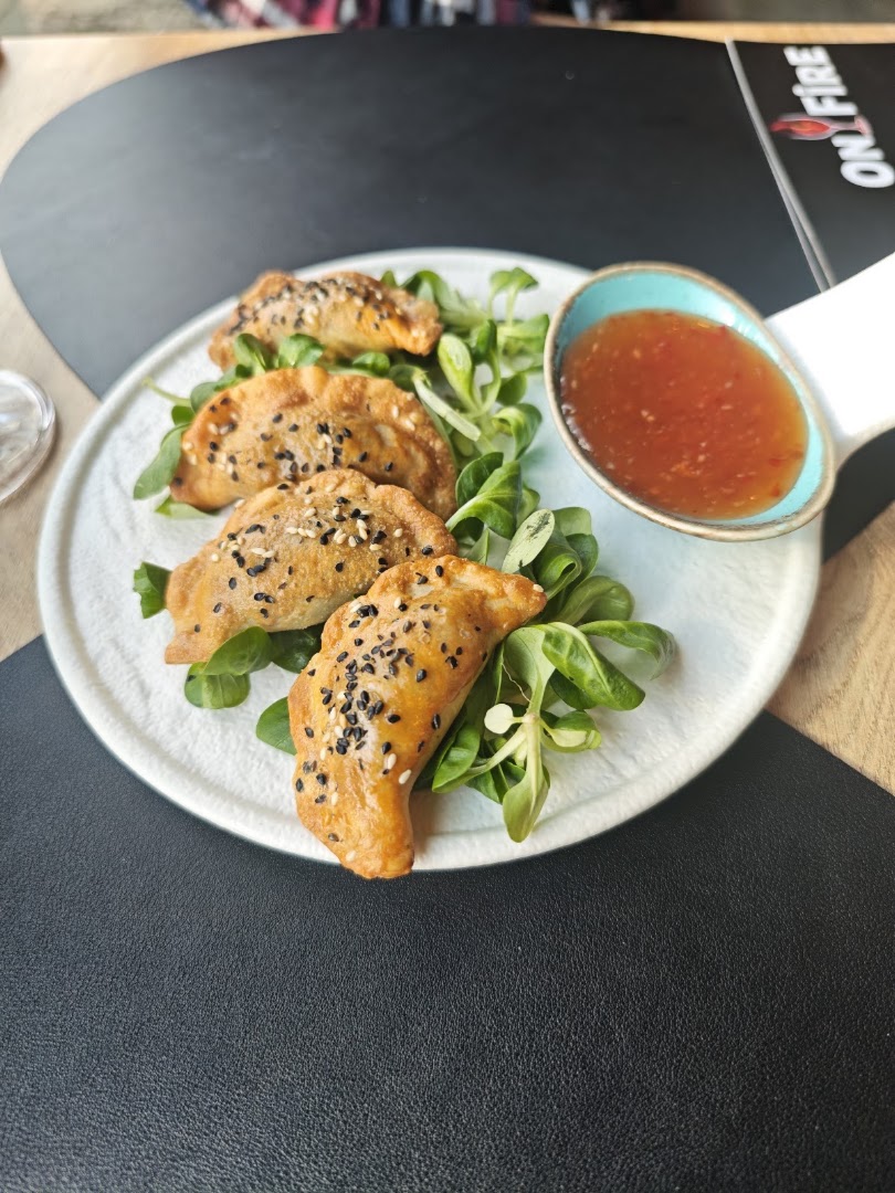 On Fire Steki i Wino: appetizing, high-quality food photography