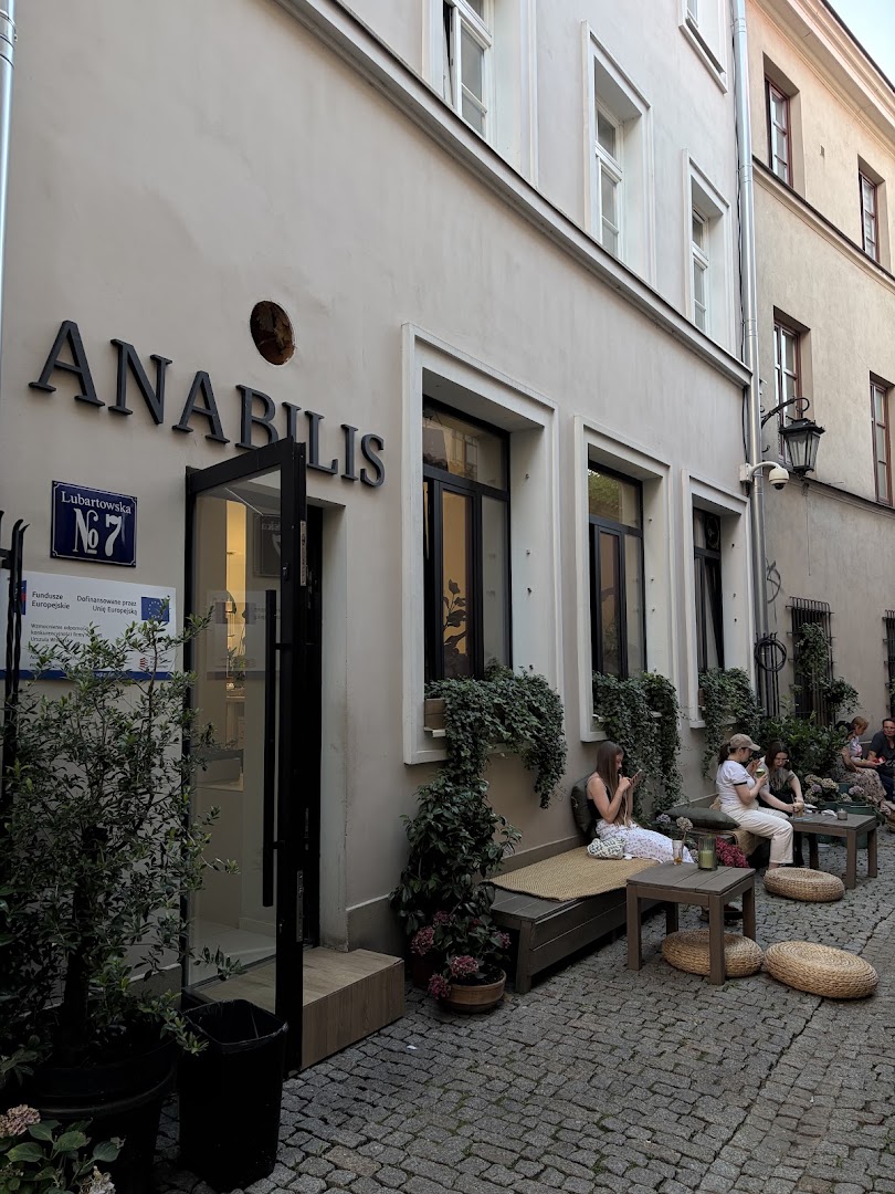 Anabilis: clear, inviting exterior venue shot