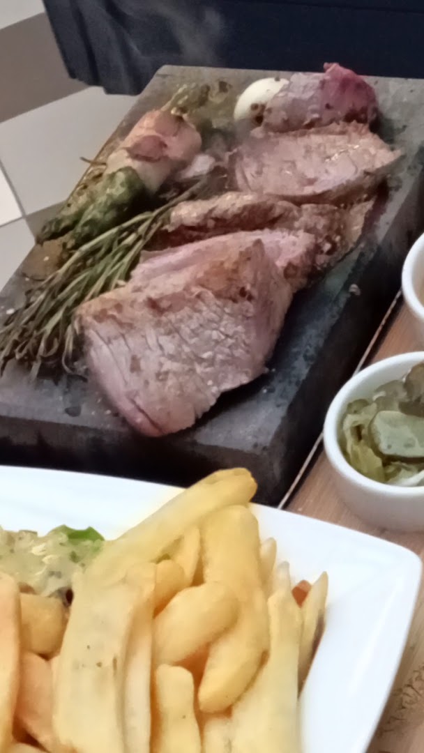 Koper Włoski u Braci Mazur: appetizing photo of served food