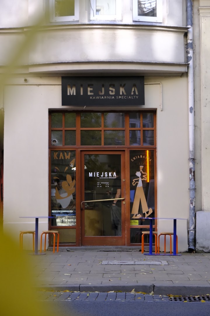 Miejska: clear, professional storefront photo