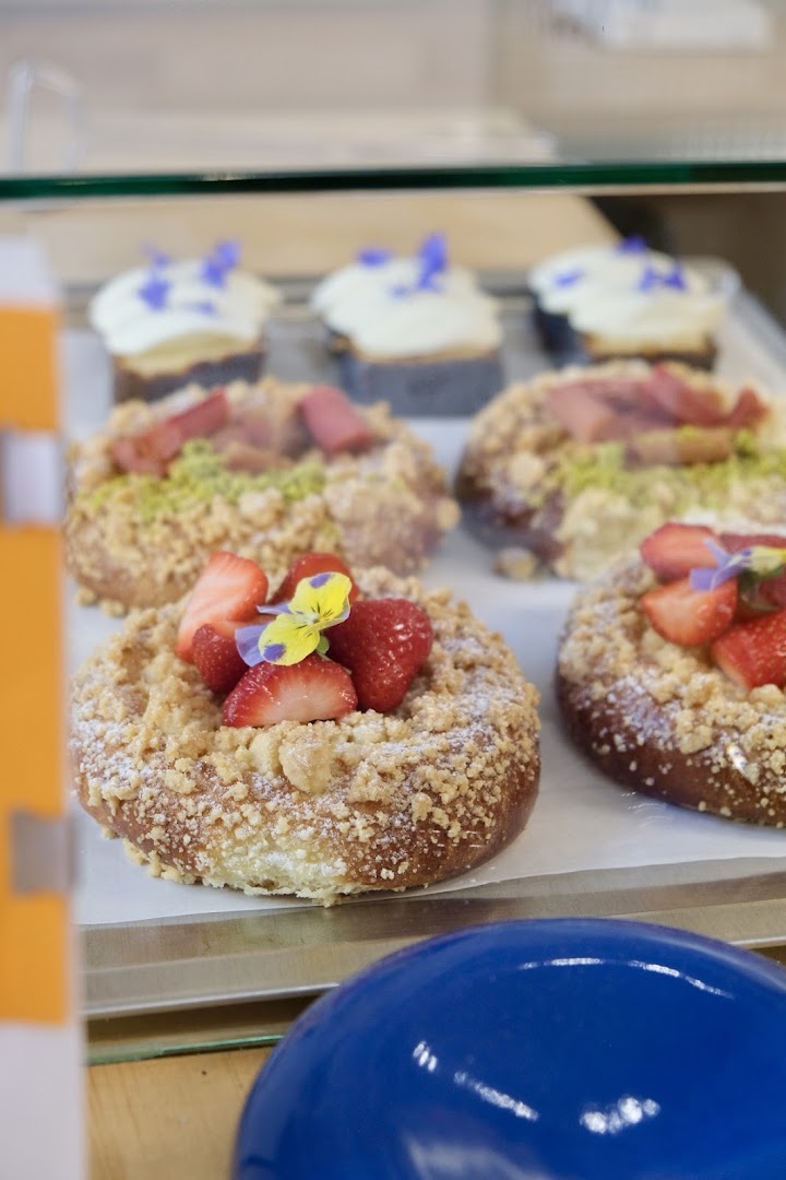 Miejska: appetizing photo of fresh pastries