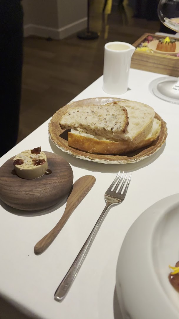 Muga: appetizing food presentation