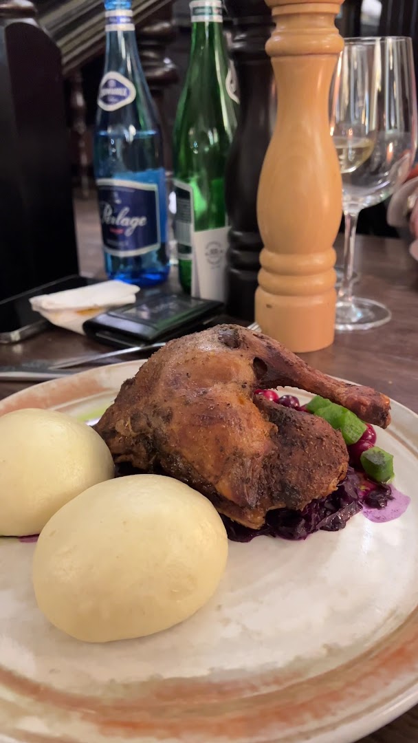 Ratuszova: appetizing photo of restaurant food