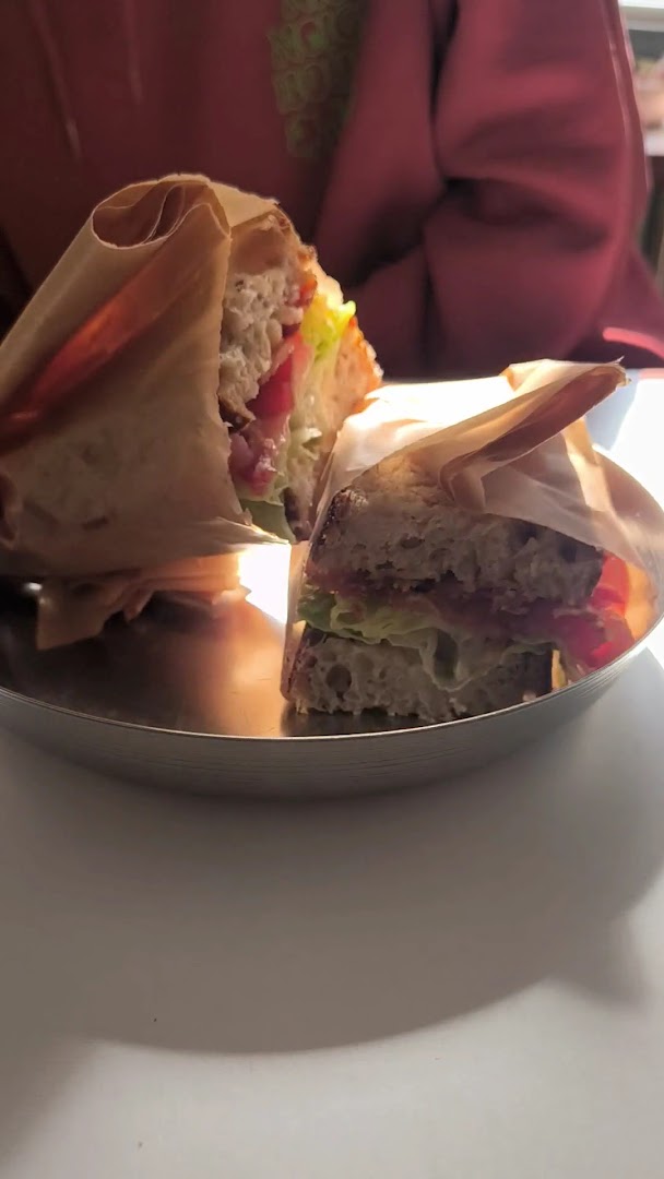 Rex: appetizing photo of breakfast food
