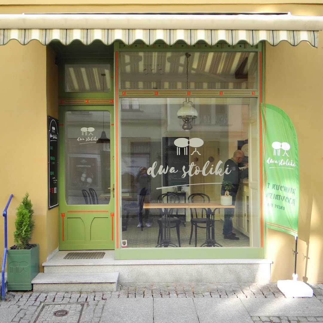 Dwa Stoliki: clear, professional storefront photo