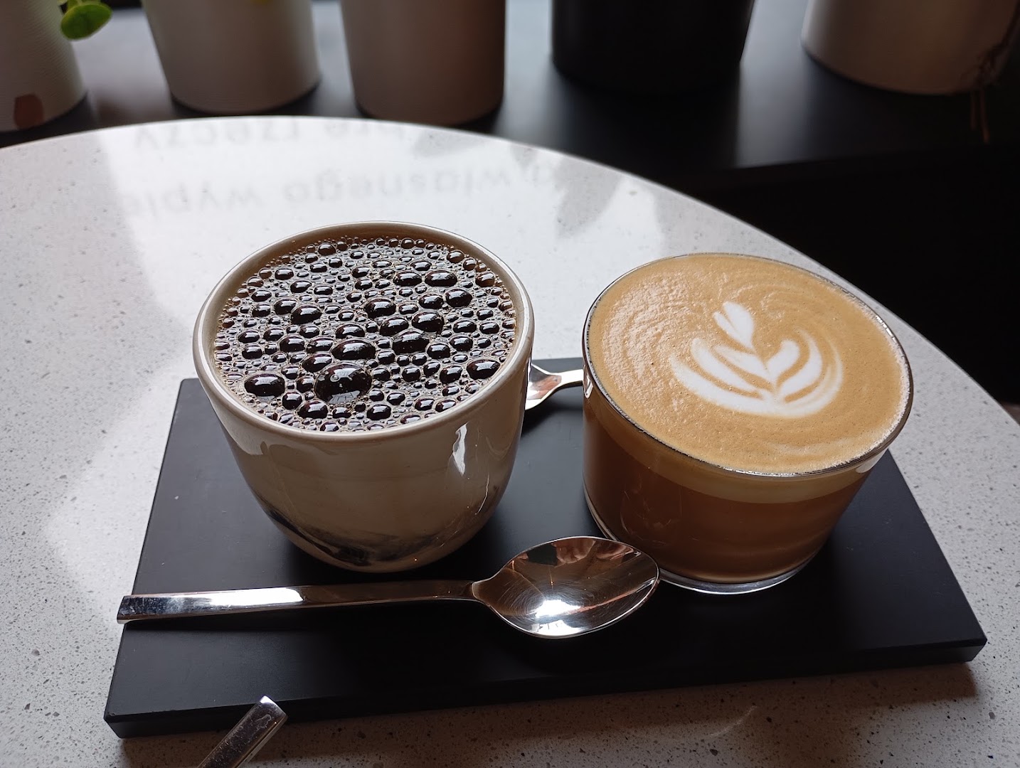 NAPAR: appetizing photo of coffee drinks
