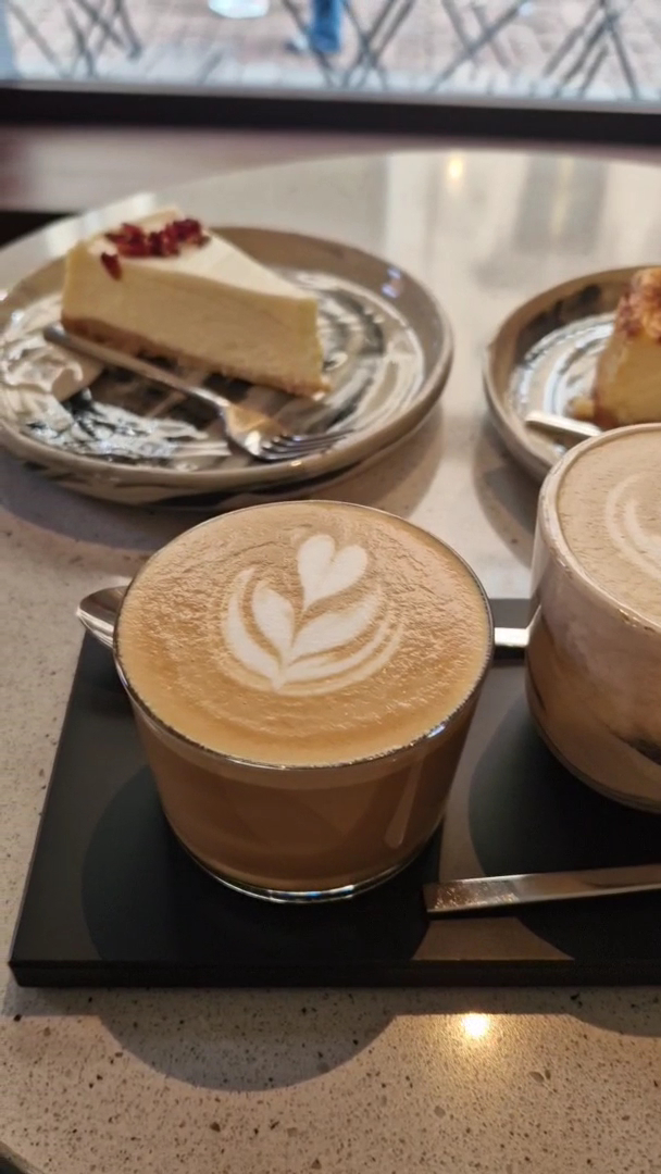 NAPAR: appetizing photo of coffee and cake