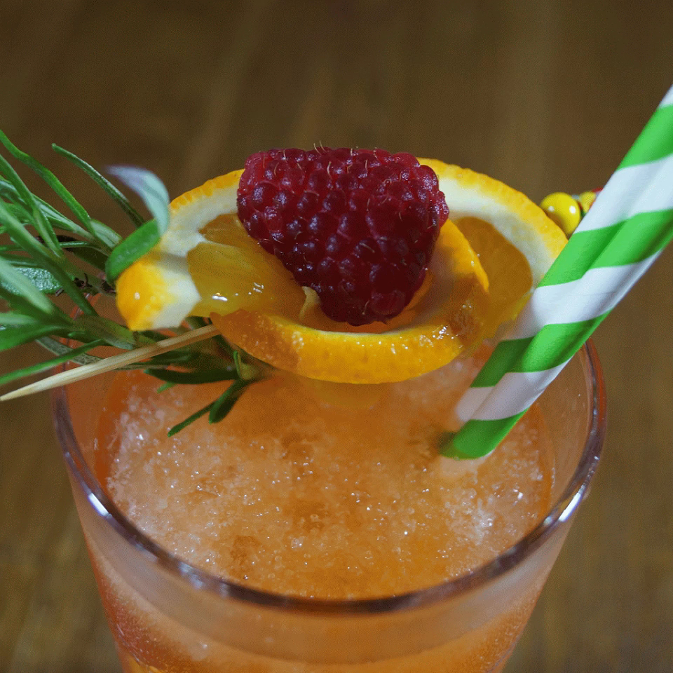 Stare Metropolis: appetizing, high-quality cocktail photo