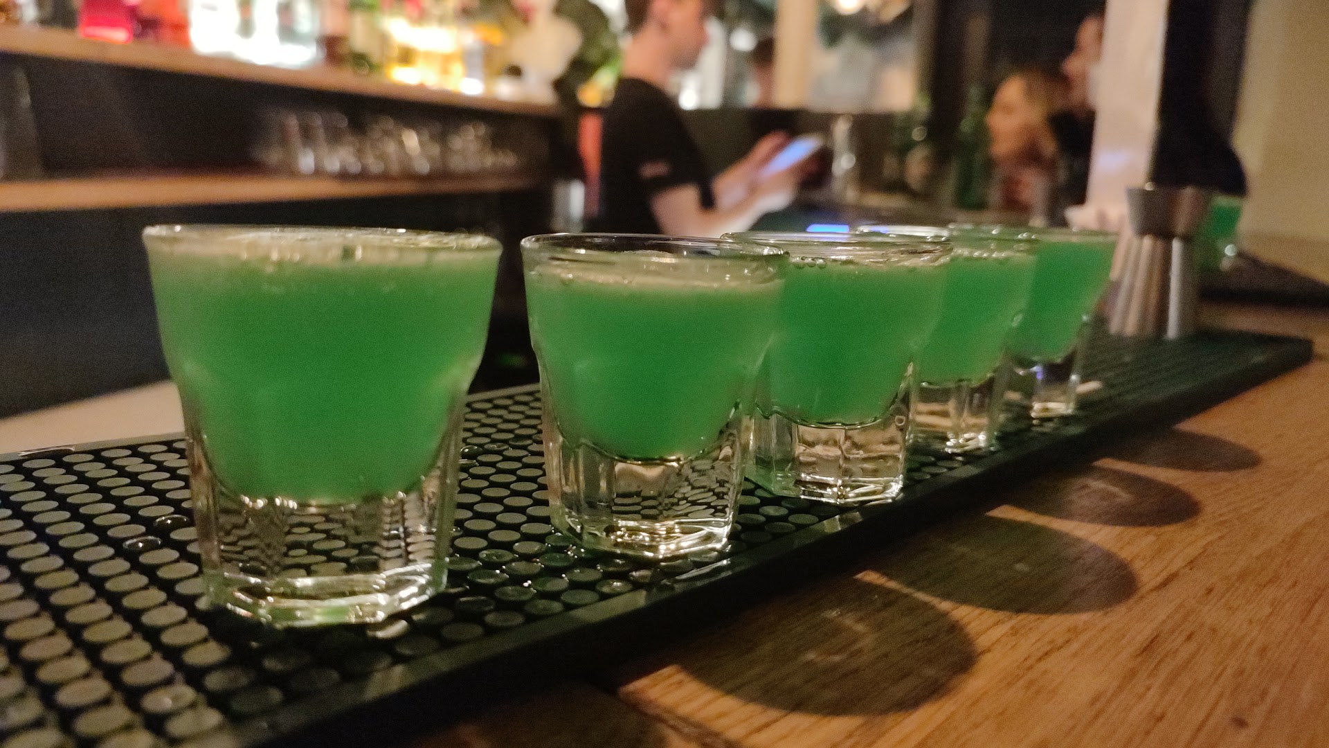 Bar Do Dna: appealing shot of bar drinks