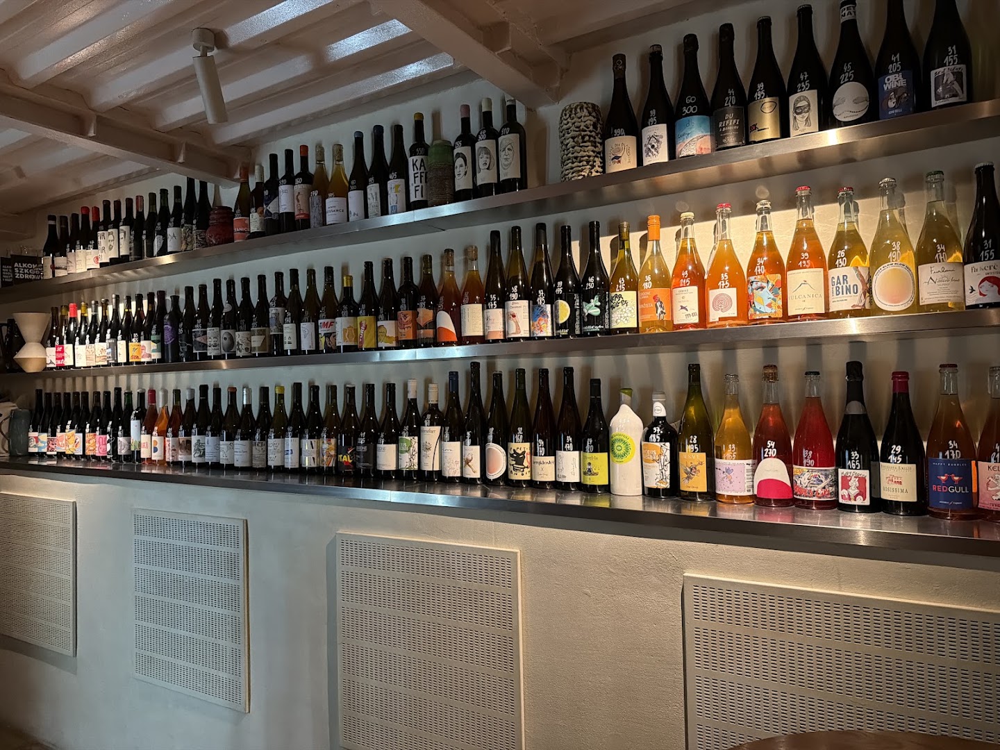 Bar Rascal: attractive display of bar inventory