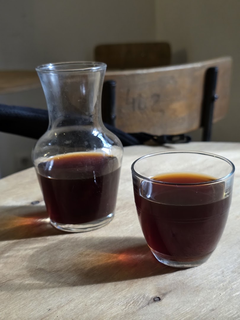 HAŁAS Coffee+Vinyl: appealing photo of coffee served