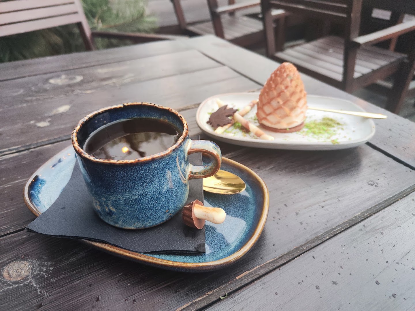 LAS Marina: appealing food and drink presentation