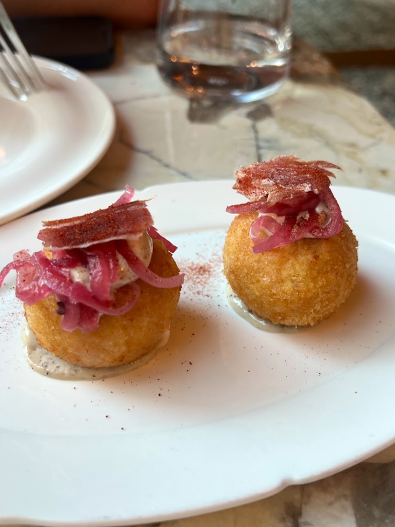 Padron: appetizing, high-quality food photography