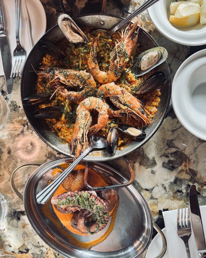 Padron: appetizing, high-quality food photography
