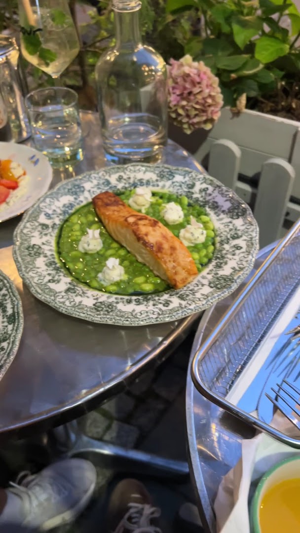 Sour: appetizing food photo at venue